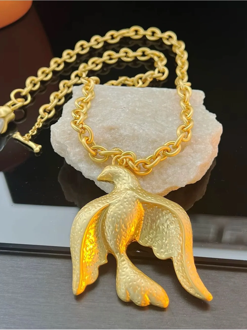 Gold Tone Bird Pendant Chain Necklace - Women Jewelry